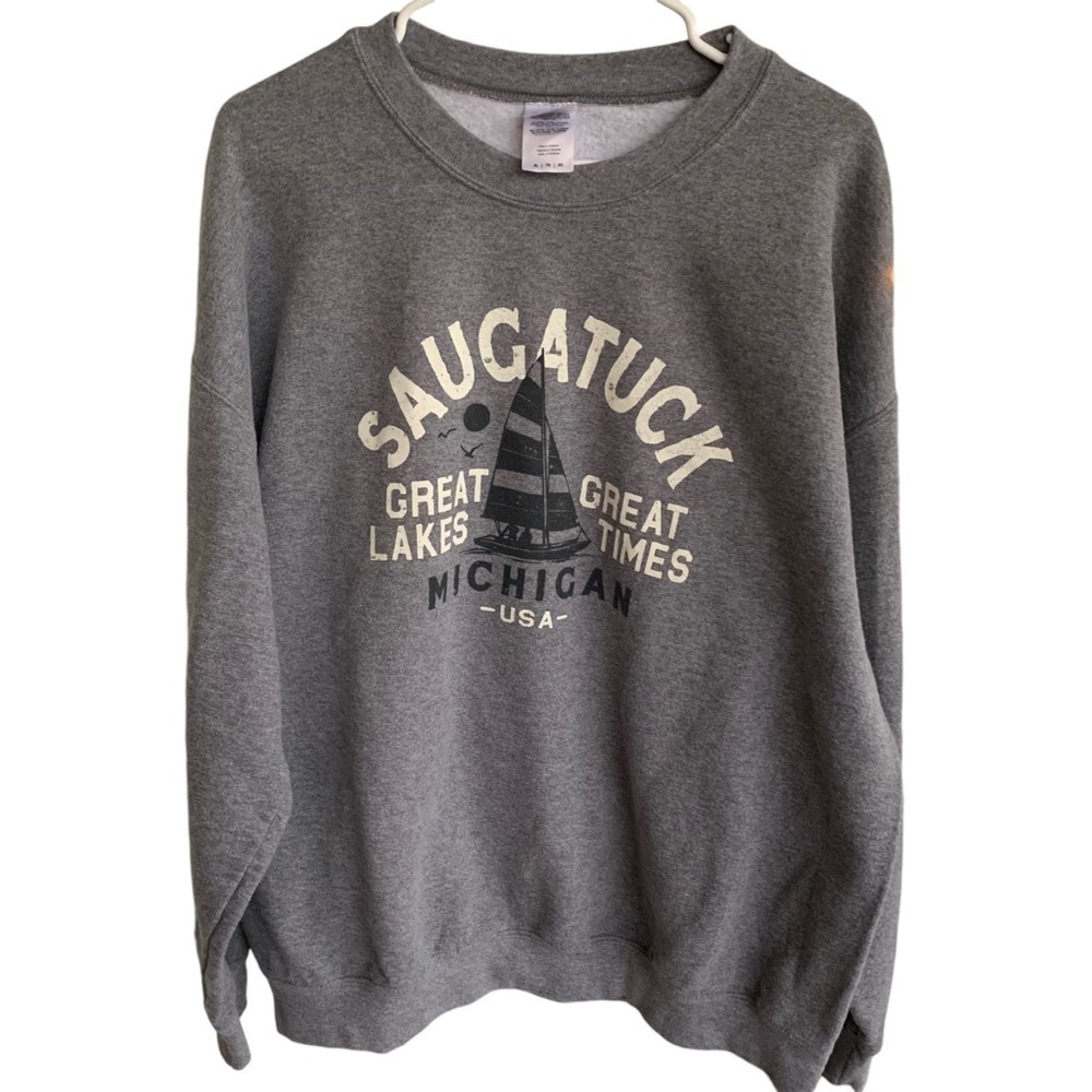 Saugatuck Great Lakes Michigan Crewneck Sweatshirt Adult Size XL Sailboat Water